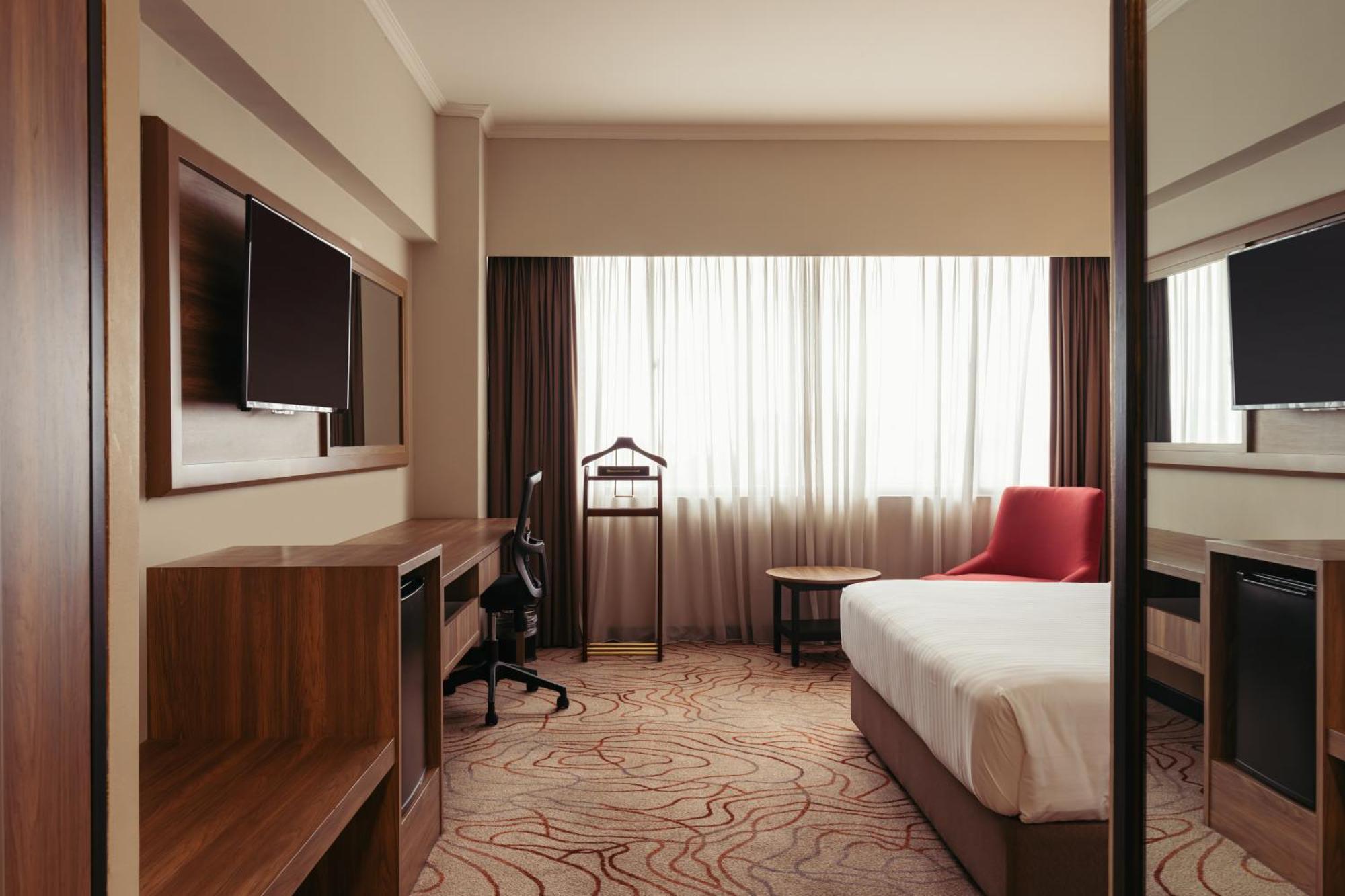 Hotel Impiana 4*