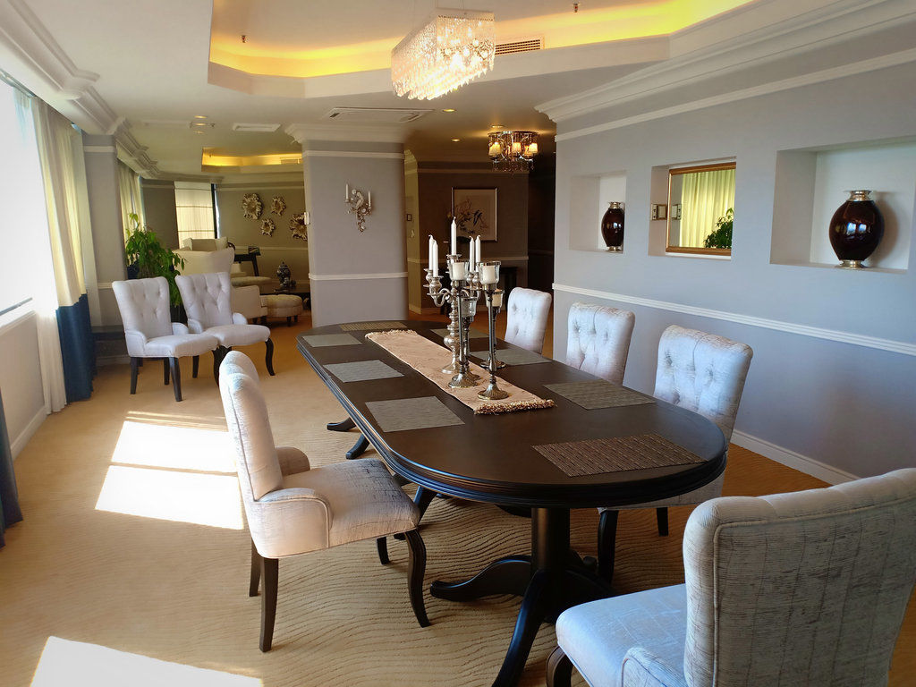 Hotel Impiana 4*